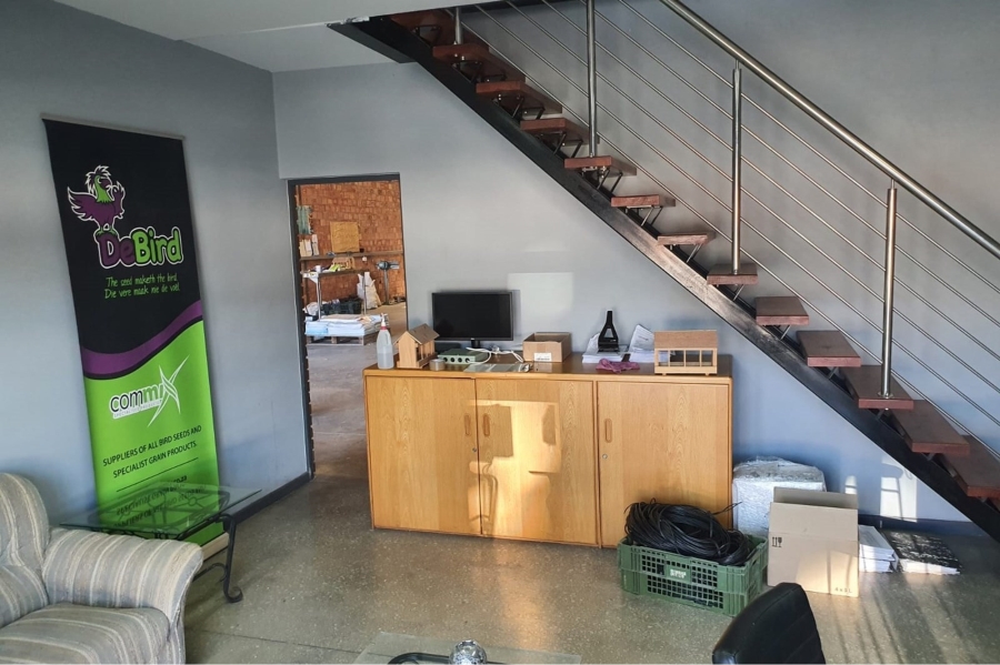 To Let commercial Property for Rent in Greenbushes Industrial Park Eastern Cape